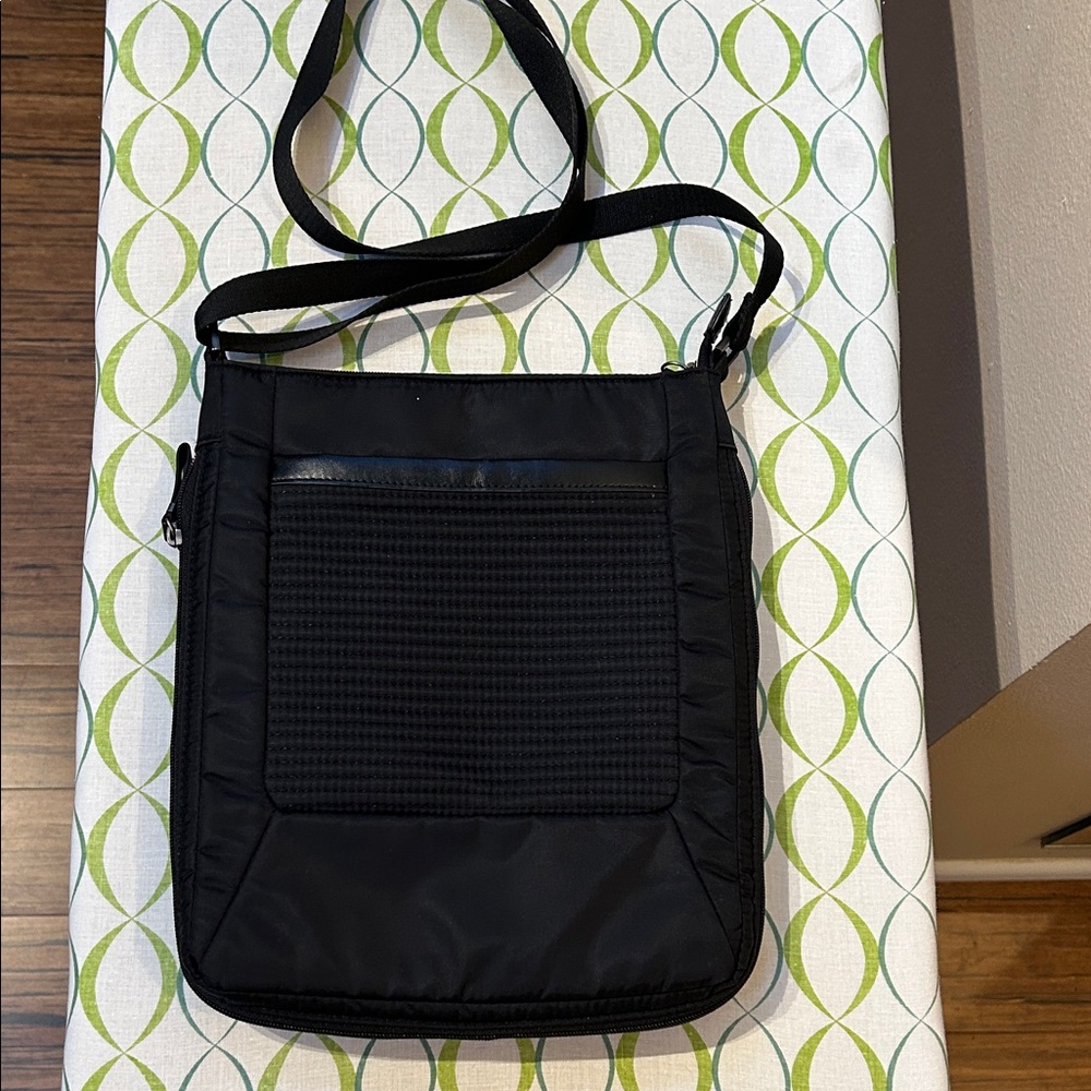 Lewis N. Clark, Black Crossbody Travel Bag/Purse